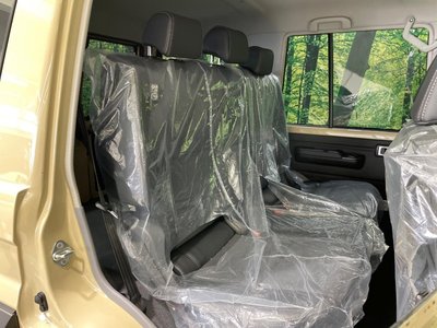 TOYOTA LAND CRUISER 70 - 10