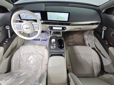 صورة 5 لـ 2023 Genesis GV60