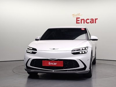 صورة 2 لـ 2023 Genesis GV60