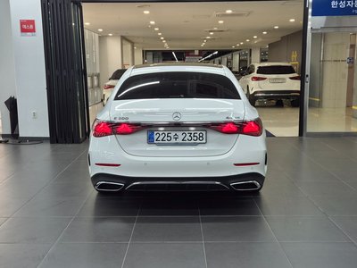 MERCEDES-BENZ E-CLASS - 2