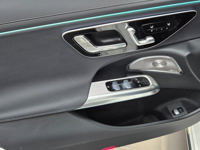 MERCEDES-BENZ E-CLASS - 9