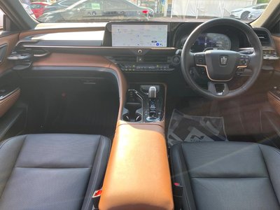 2025 Toyota CROWN CROSSOVER — фото 2