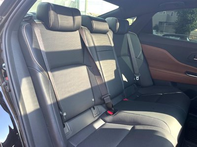 2025 Toyota CROWN CROSSOVER — фото 9