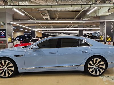 BENTLEY FLYING SPUR - 2