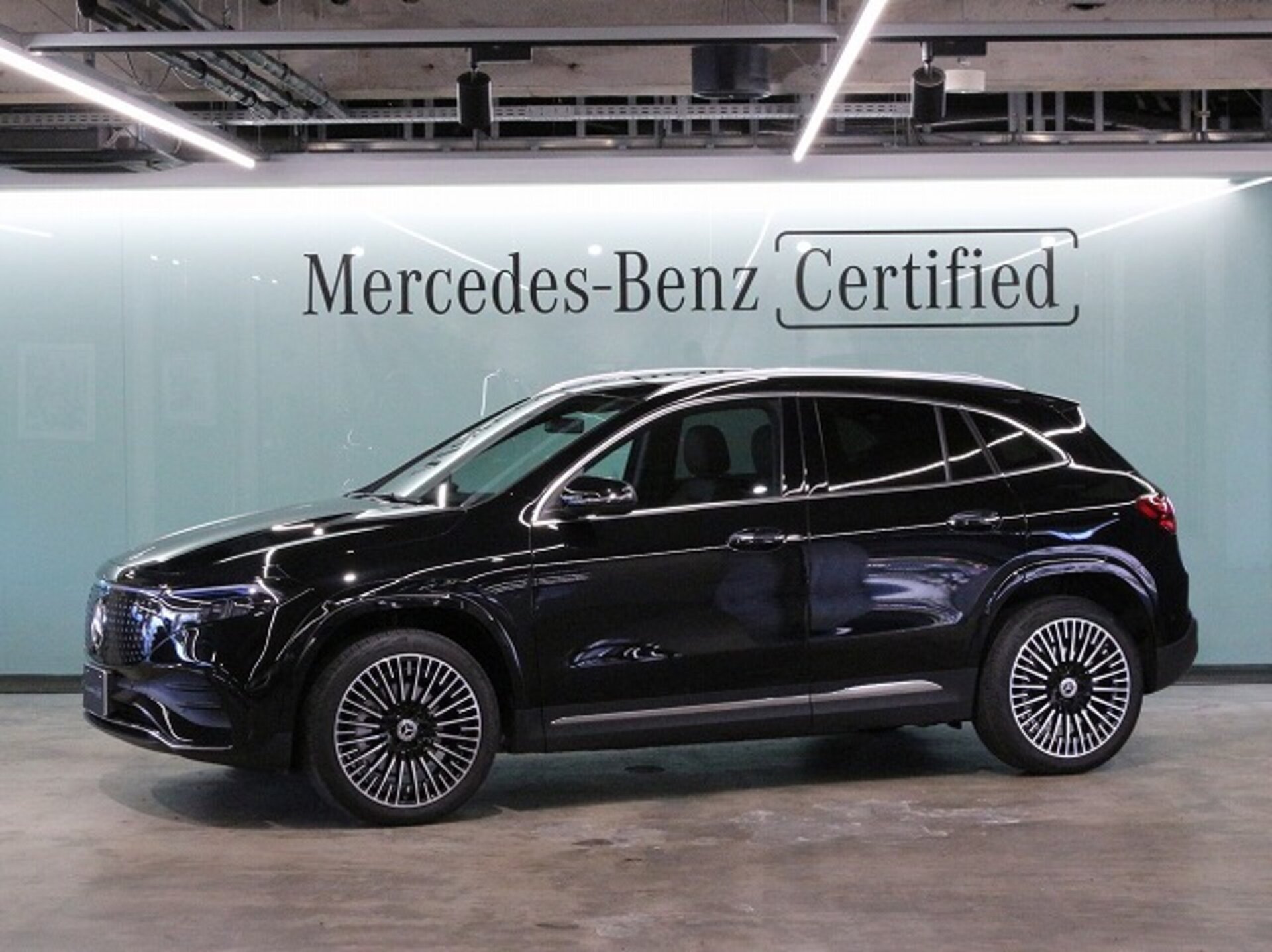 MERCEDES-BENZ EQA - View 1