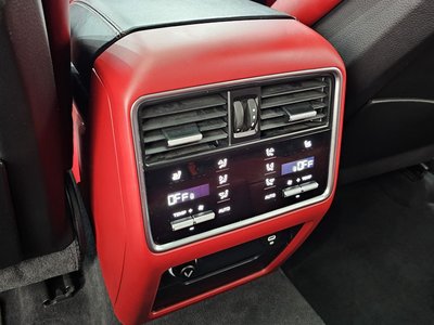 صورة مصغرة 17 لـ 2021 Porsche CAYENNE