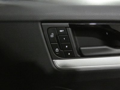 2023 Porsche CAYENNE — миниатюра 17