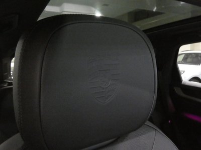 2023 Porsche CAYENNE — миниатюра 18