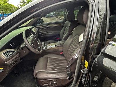 صورة 5 لـ 2019 Genesis G90