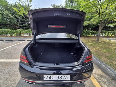 صورة مصغرة 19 لـ 2019 Genesis G90