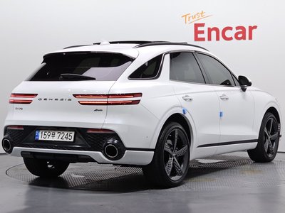 صورة 4 لـ 2021 Genesis GV70