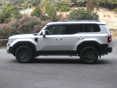 TOYOTA LAND CRUISER 250 - 3