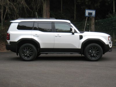 TOYOTA LAND CRUISER 250 - 5