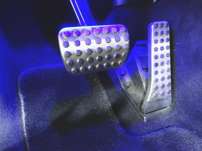 MERCEDES-BENZ C-CLASS AMG - 9