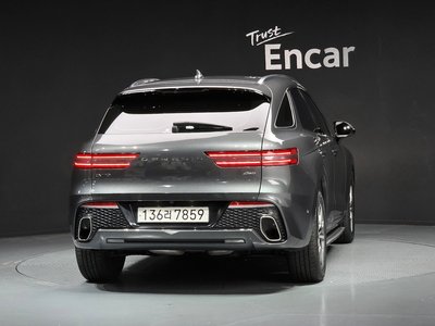 صورة 3 لـ 2021 Genesis GV70