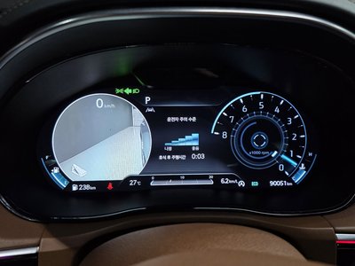 صورة 8 لـ 2021 Genesis GV70