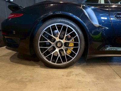 PORSCHE 911 - 10