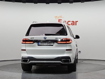 BMW X7 - 3