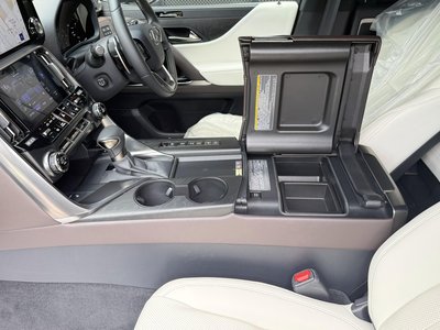 2024 Lexus LX thumbnail 62
