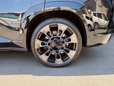 2023 BMW XM 缩略图 10