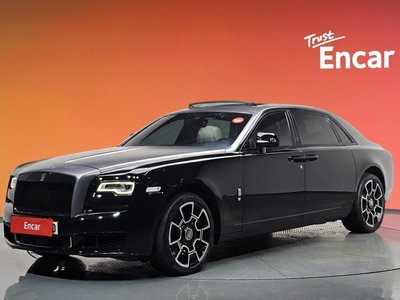 ROLLS-ROYCE GHOST