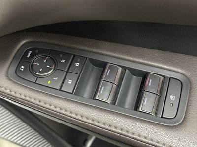 صورة مصغرة 49 لـ 2023 Lexus RX