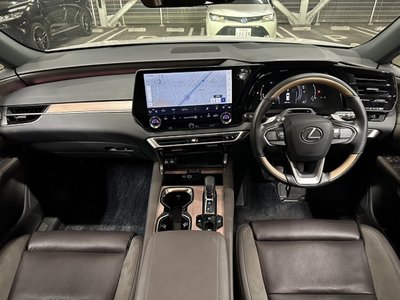 صورة مصغرة 30 لـ 2023 Lexus RX