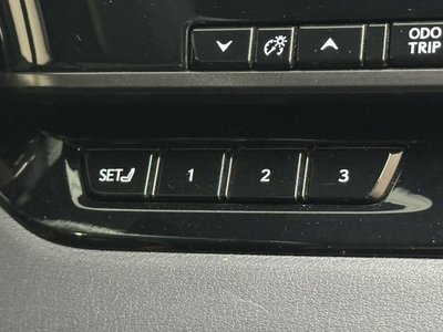 صورة مصغرة 46 لـ 2023 Lexus RX