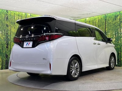 2025 Toyota ALPHARD — миниатюра 18