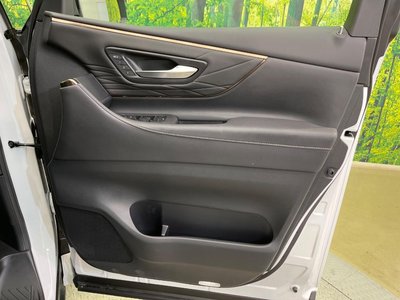 2025 Toyota ALPHARD — миниатюра 39