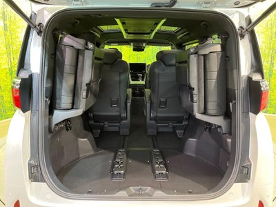 2025 Toyota ALPHARD — миниатюра 13