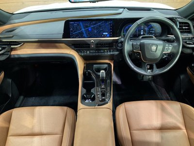 TOYOTA CROWN SPORT - 2