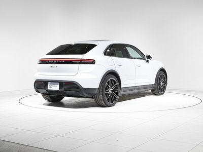 PORSCHE MACAN - 6