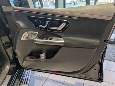 MERCEDES-BENZ EQE - 7