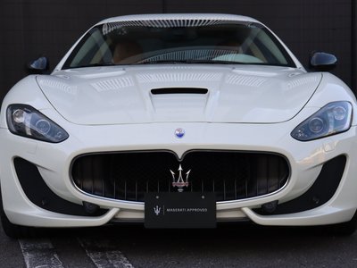 MASERATI GRANTURISMO - 8