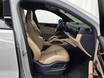 صورة مصغرة 11 لـ 2025 Porsche CAYENNE