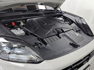 صورة 7 لـ 2025 Porsche CAYENNE
