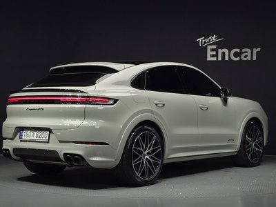 صورة 3 لـ 2025 Porsche CAYENNE