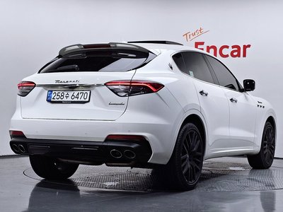 2022 Maserati LEVANTE 照片 4