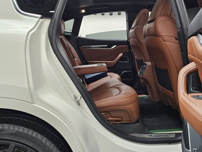 صورة مصغرة 11 لـ 2022 Maserati LEVANTE