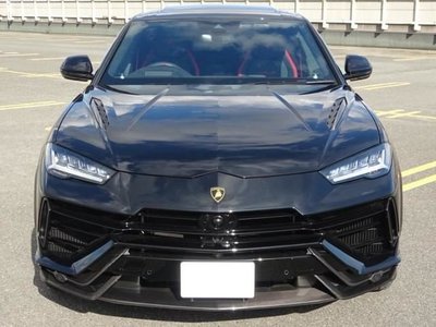 LAMBORGHINI URUS - 10