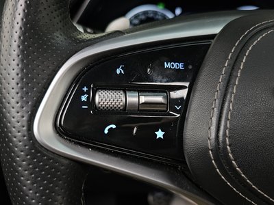 2022 Genesis GV70 — миниатюра 31