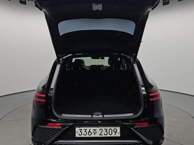2022 Genesis GV70 — миниатюра 26
