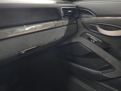 2016 Porsche 911 thumbnail 11