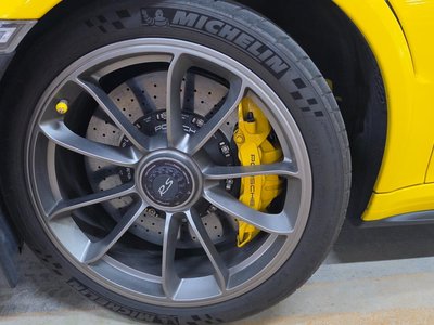 2016 Porsche 911 thumbnail 20