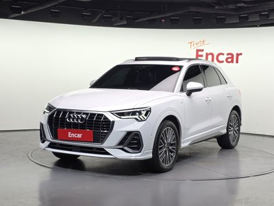 AUDI Q3 - 1