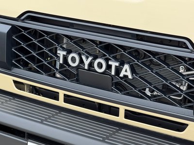 2025 Toyota LAND CRUISER 70 缩略图 26