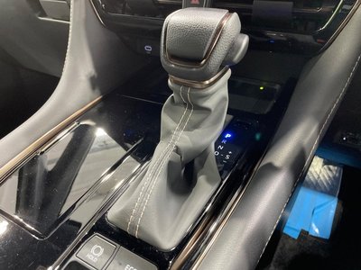 2024 Toyota ALPHARD — миниатюра 25