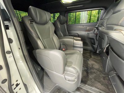 2024 Toyota ALPHARD — фото 10