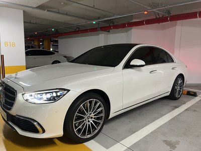 2023 Mercedes-BENZ S-CLASS photo 2